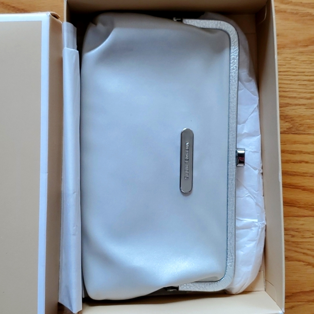 Michael Kors Clutch purse